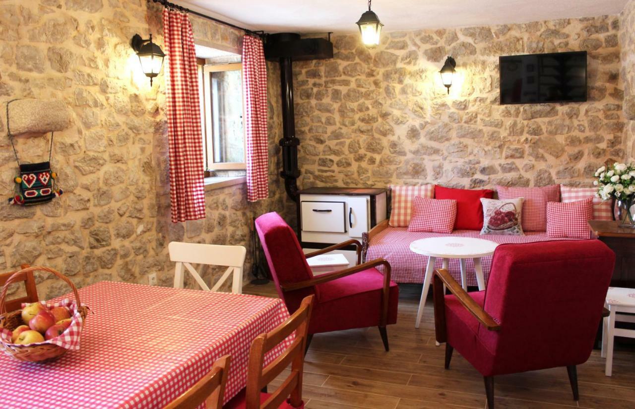Stone Cottage Aria Velika Čista Екстериор снимка