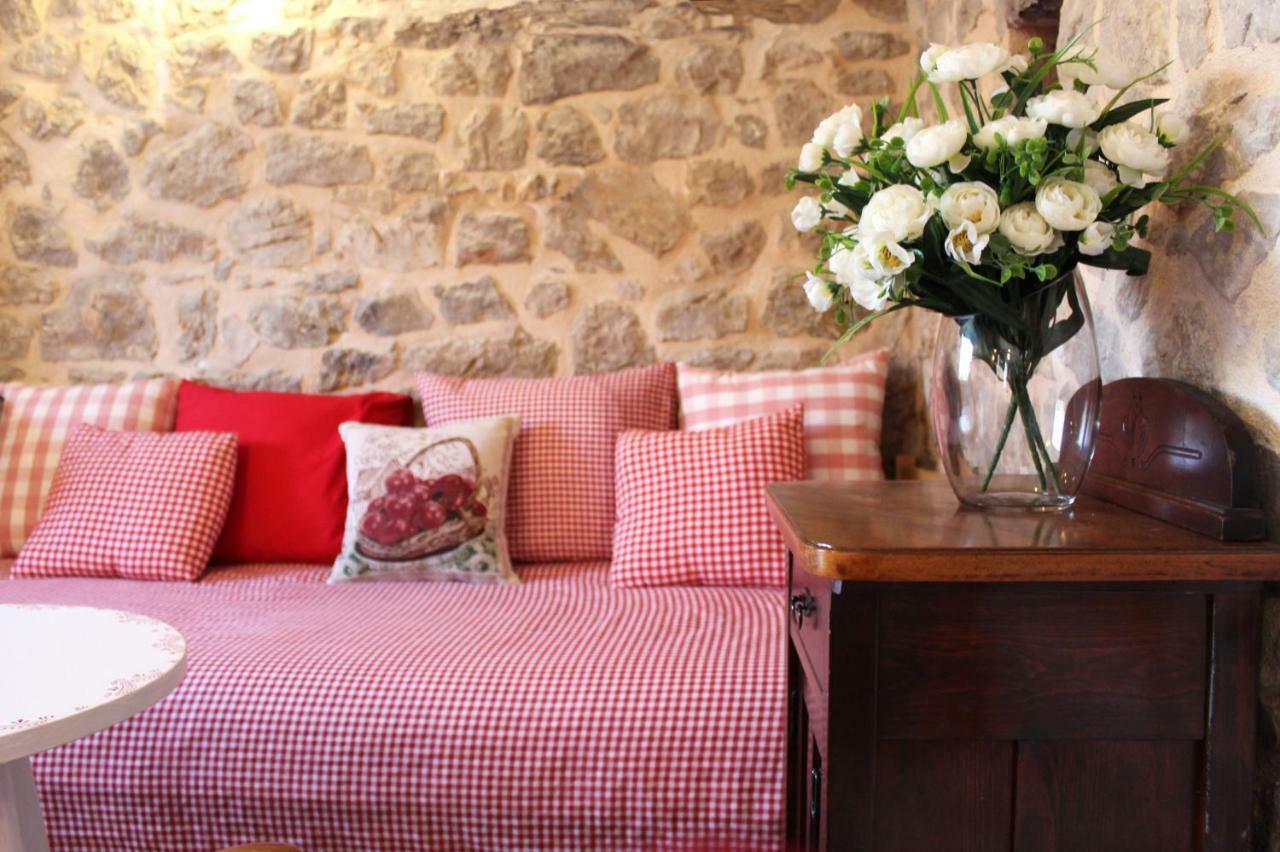 Stone Cottage Aria Velika Čista Екстериор снимка