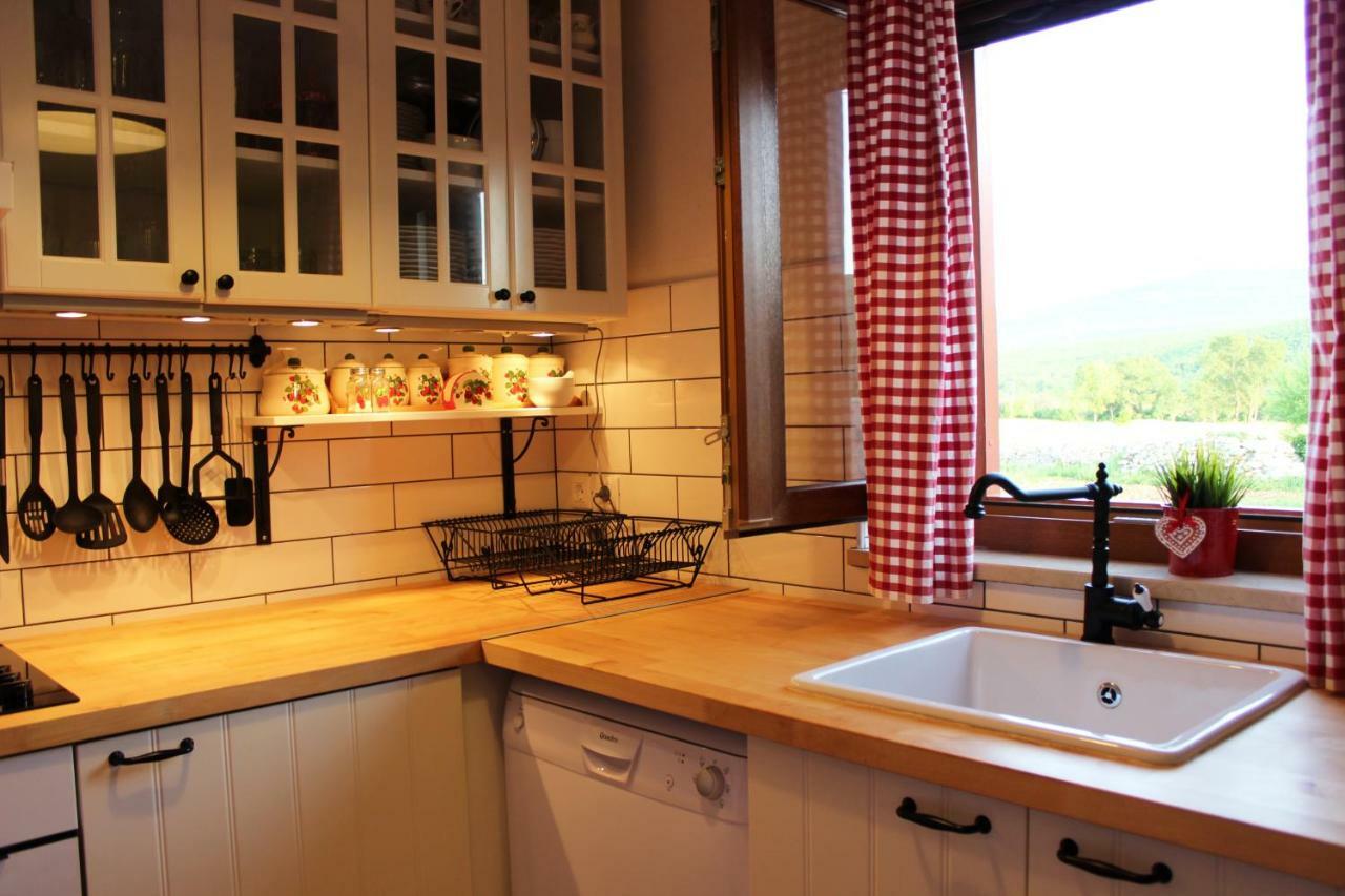Stone Cottage Aria Velika Čista Екстериор снимка
